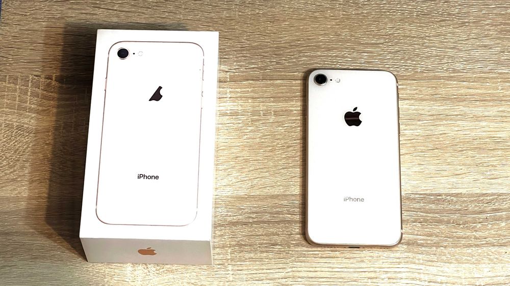 Продам iPhone 8 64gb