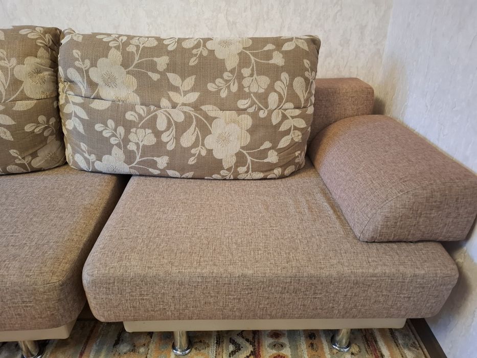 Продам диван б/у