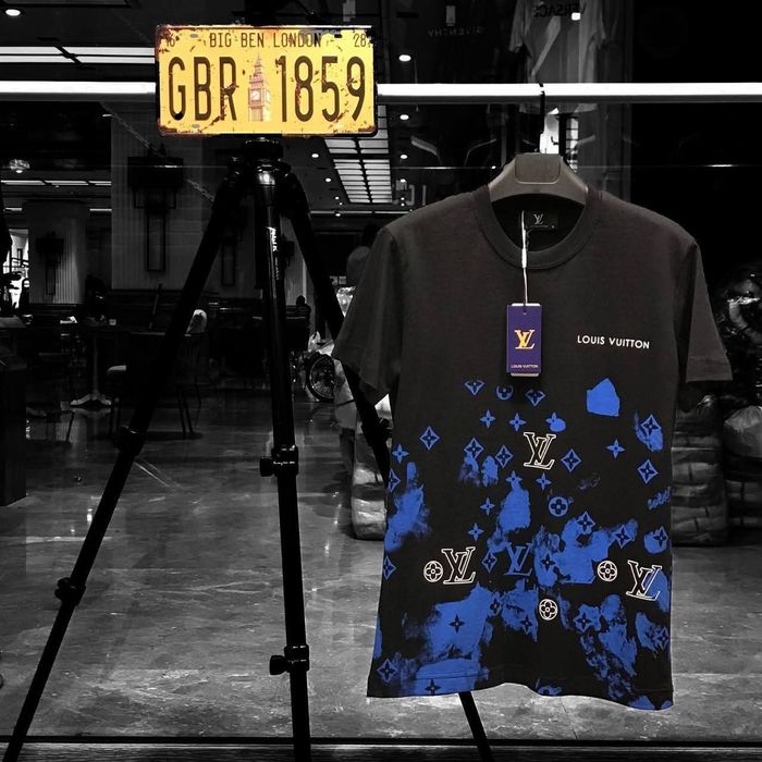 Мъжки тениски различни модели