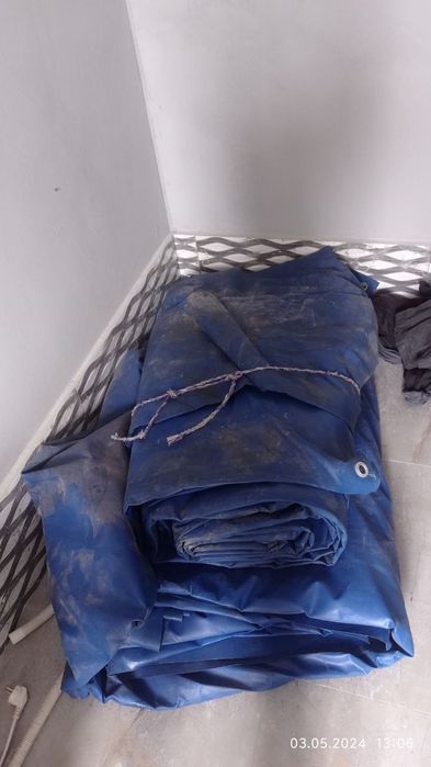 Tent sotiladi 10x10.    100kv/m²