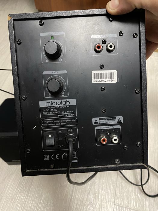 Продам колонки Microlab