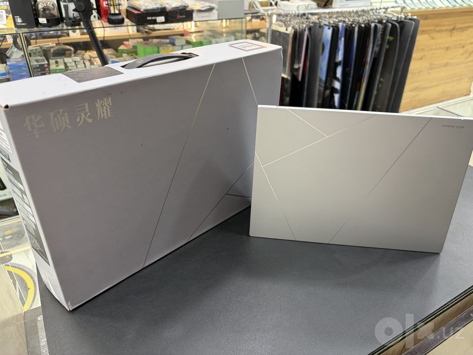 Asus Zenbook 14 ux3405c