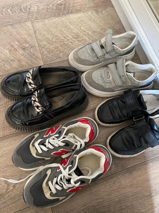 Продам подростковую обувь