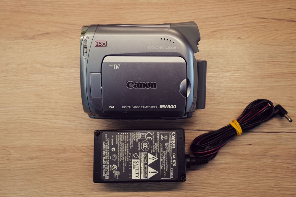 Camera video Canon MV900 mini DV Caseta senzor CCD retro vintage