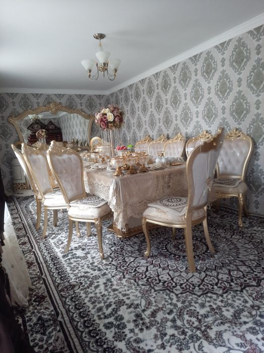 Hovli 2,8 sotiladi srochna