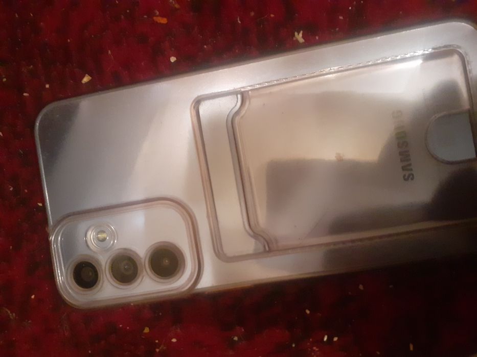 Samsung A15 продам срочно