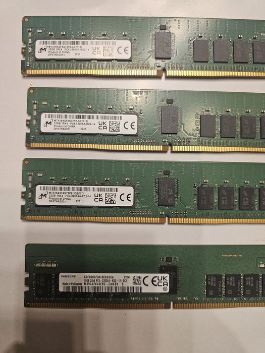 112 GB DDR4 ECC RDIMM 3200 MHz – 3×32 GB Micron + 1×16 GB Samsung