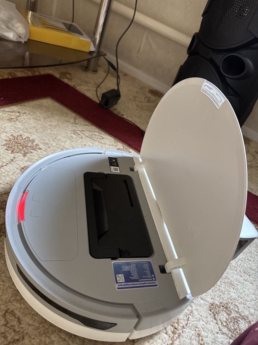 Робот-пылесос в отличном состоянии
