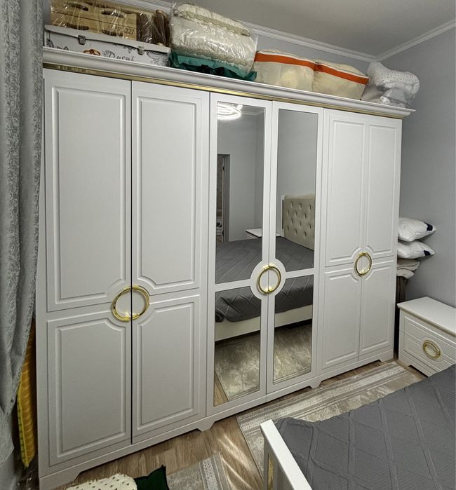 Срочно продается спальный гарнитур