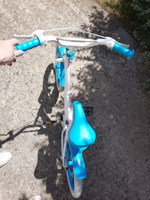 Vand bicicleta pentru copil