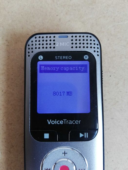 Аудио рекордер Philips DVT2050 8GB