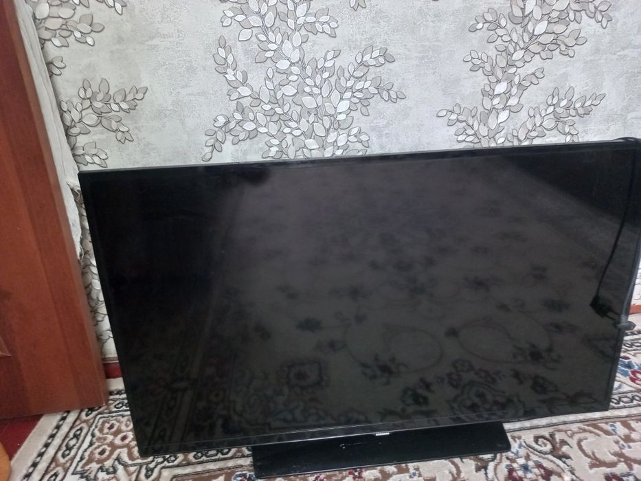 Продается телевизор Samsung в хорошем состоянии.