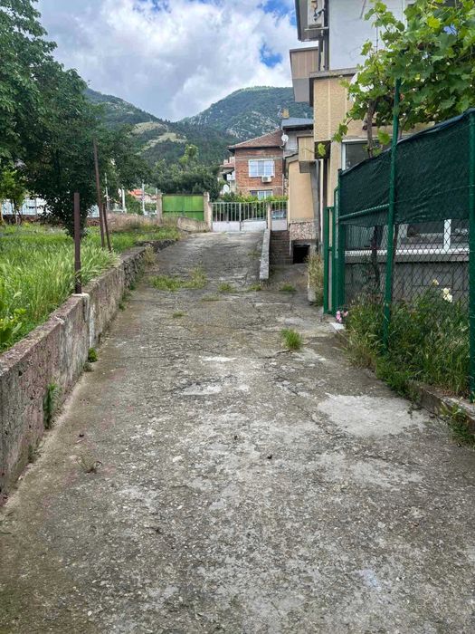 ГАРАЖ 30 кв.м. гр. Карлово