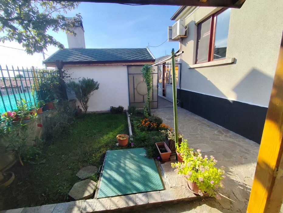 Продава се Къща в Бургас, Долно Езерово - 255 кв.м за 765 €/кв.м - Снимка #16