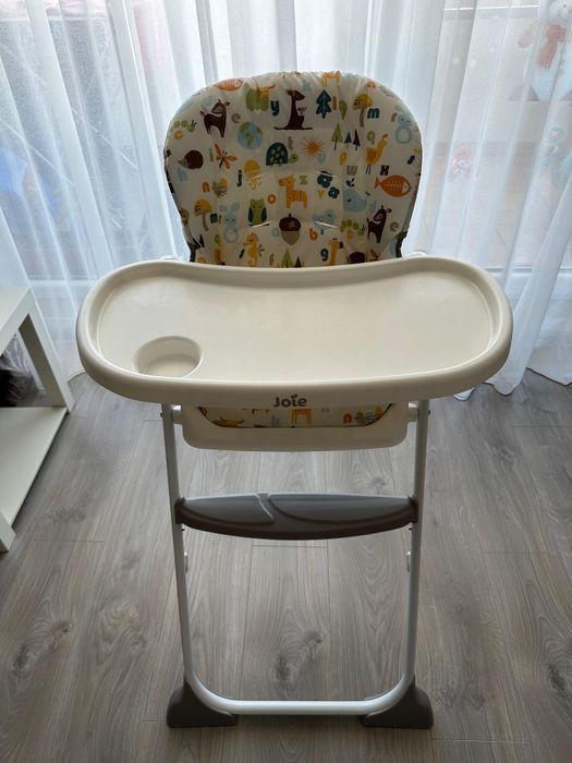 Scaun de masa pentru bebelusi Joie Mimzy Snacker Alphabet
