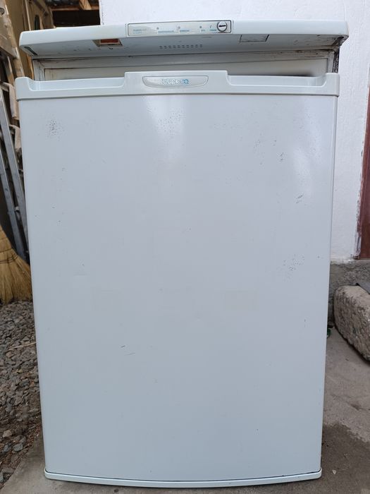 Продам морозильник на запчасти