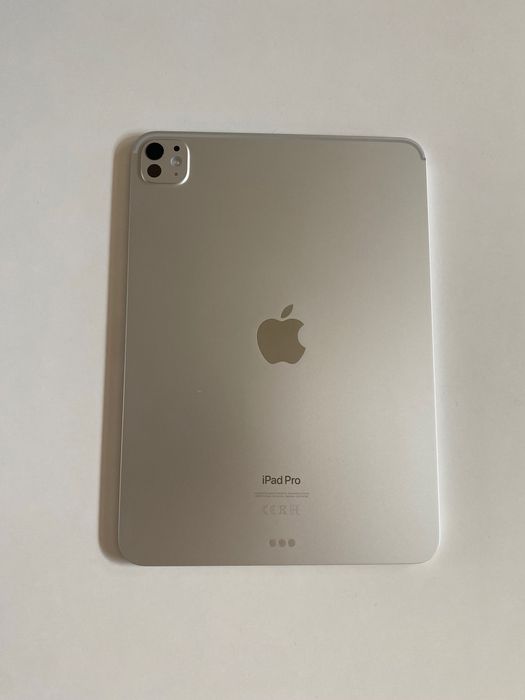 В отлично състояние iPad Pro 11” M4 512GB + Apple Pencil Pro