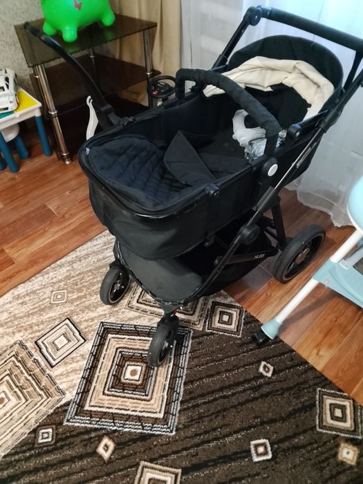 Продам Коляска HUGS.трансформер