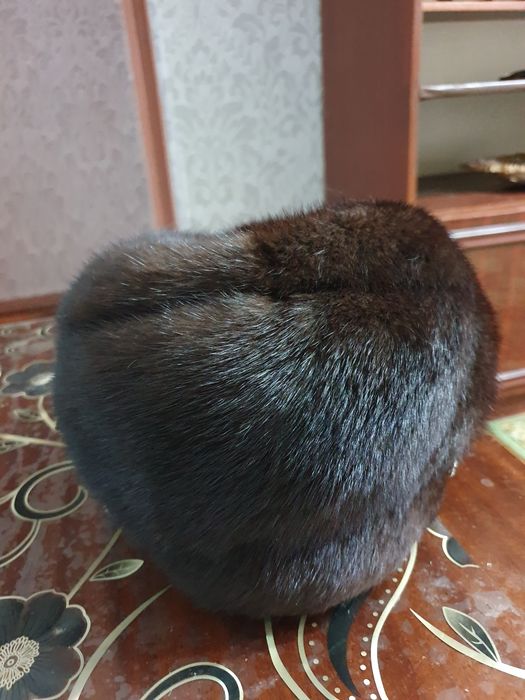 Женская норковая шапка