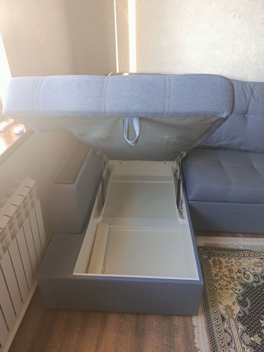 Диван гостинный синий