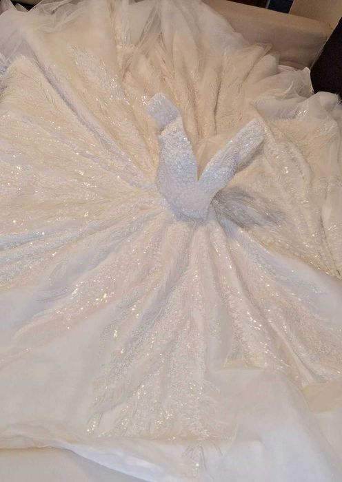 !!! ROCHIE MIREASA !!! creata pe comanda in Istanbul ( DIADEMA CADOU )