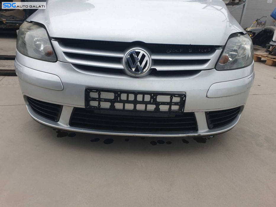 Bara Spoiler Fata cu Grile Inferioare Spalatoare Faruri si Imperfectiuni Volkswagen Golf 5 Plus 2004 - 2008 Culoare Argintiu LA7W [K5060]