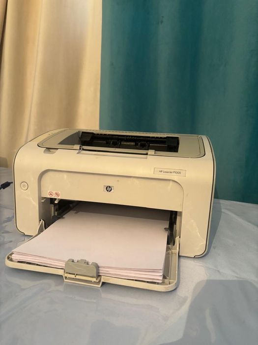 Принтер HP LaserJet P1005