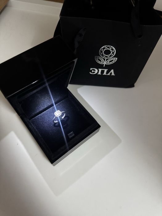 Кольцо ЭПЛ Даймонд с бриллиантами