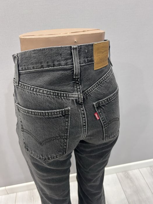 Джинсы Levis 24 размер