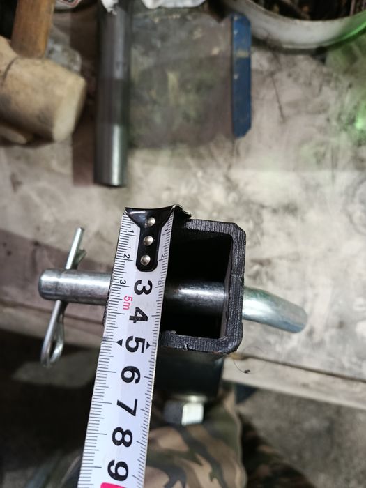 Фаркоп под квадрат.