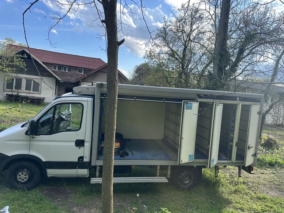 IVECO Daily 35S11 2.3, semiautomată 2011 Frigorific -20/+20/Ambient, 248410km