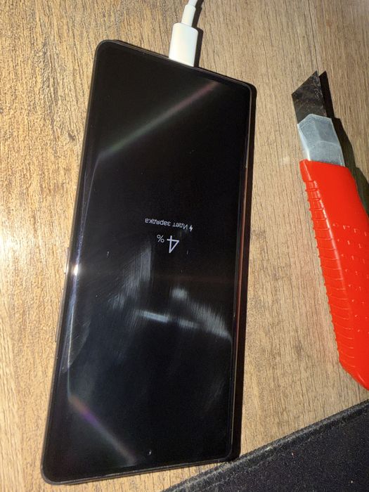 Продам телефон vivo v30e