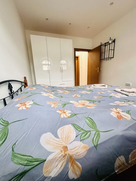 Апартамент за нощувки Супер център Бургас + Гараж