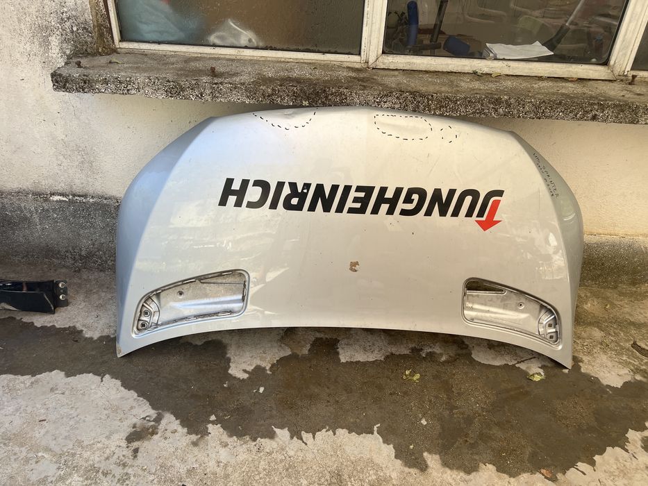 Mercedes Benz Sprinter W910  2020 преден капак