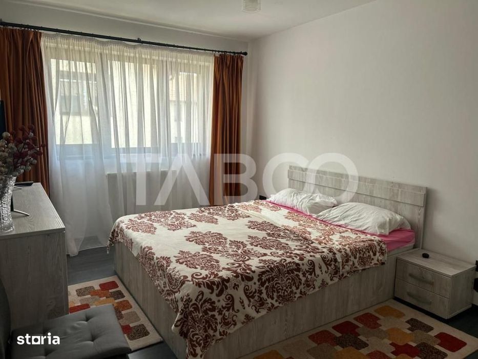 Apartament 3 camere de vanzare decomandat 72mpu zona Brana Selimbar — fotografia 2