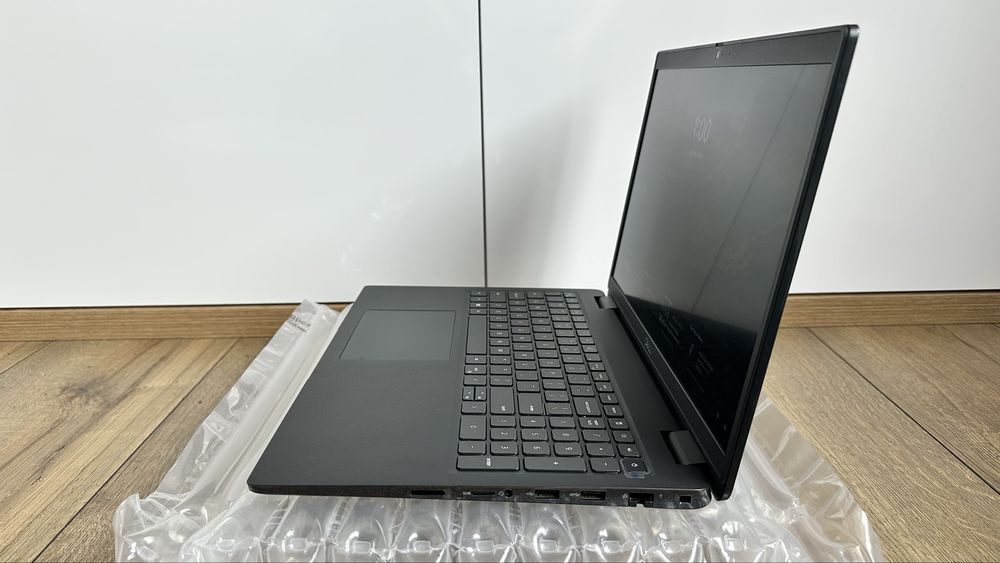 Лаптоп Dell Latitude 3520 FHD 15.6” Intel i5-1135G7 16GB RAM 256GB SSD / MS Office 2011 Pro Plus