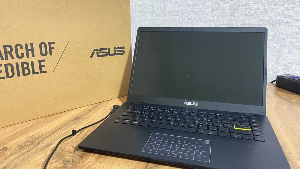 Продам Asus E410M