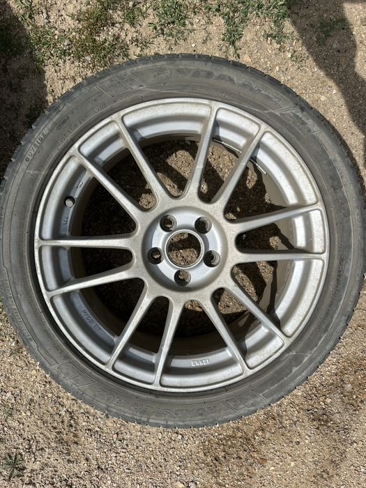 Продам 8 шины с дисками  225/45ZR17