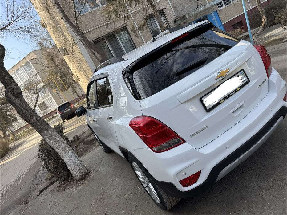 Tracker 1 Premier Трекер 1 премьер