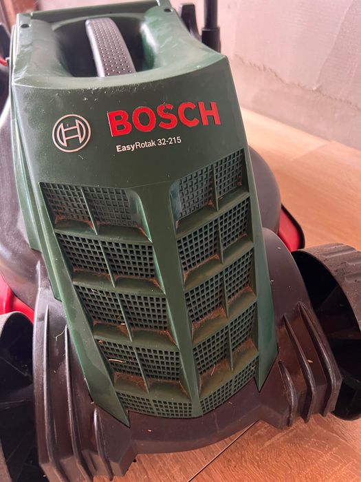 Електрическа косачка Bosch EasyRotak 32-215