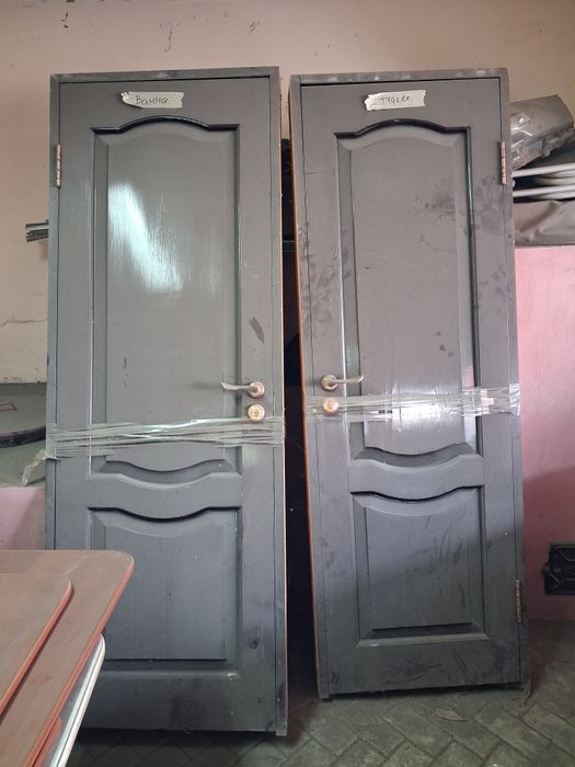 Продаются качественные двери из настоящего дерева