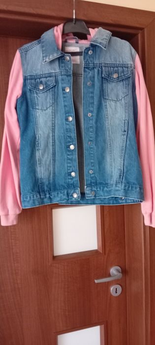 Geaca de blugi cu gluga