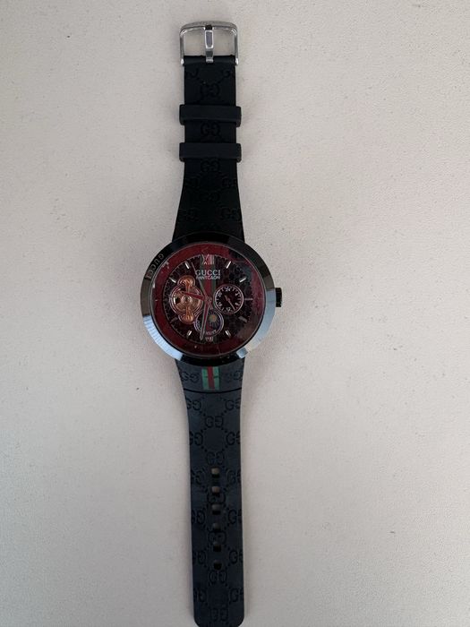 Часовник GUCCI Pantacon 1142