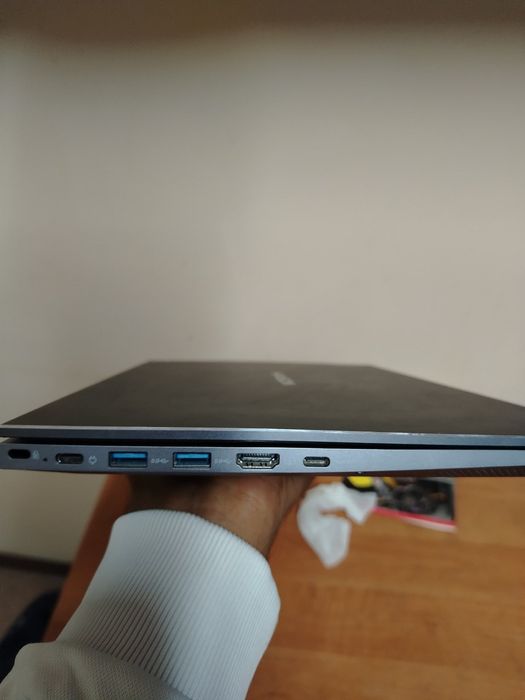 Hanson laptop 15.6 TRX HS sotiladi