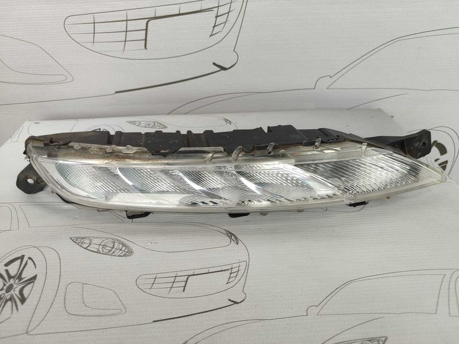 Lumina de Zi Dreapta / LED DRL Citroen C4 Picasso Minivan 2013–2018 / Cod OEM 96 760362 80 (5D2)