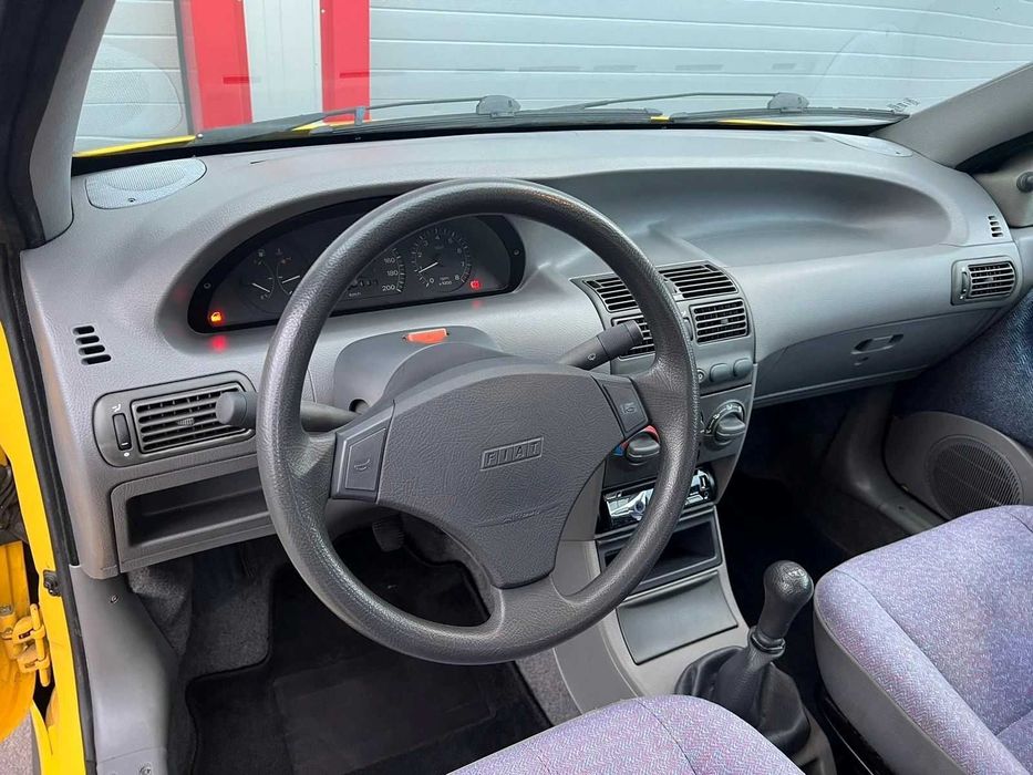 Fiat Punto 1.6I 1995 година