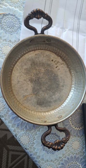 Седем медни тиганчета