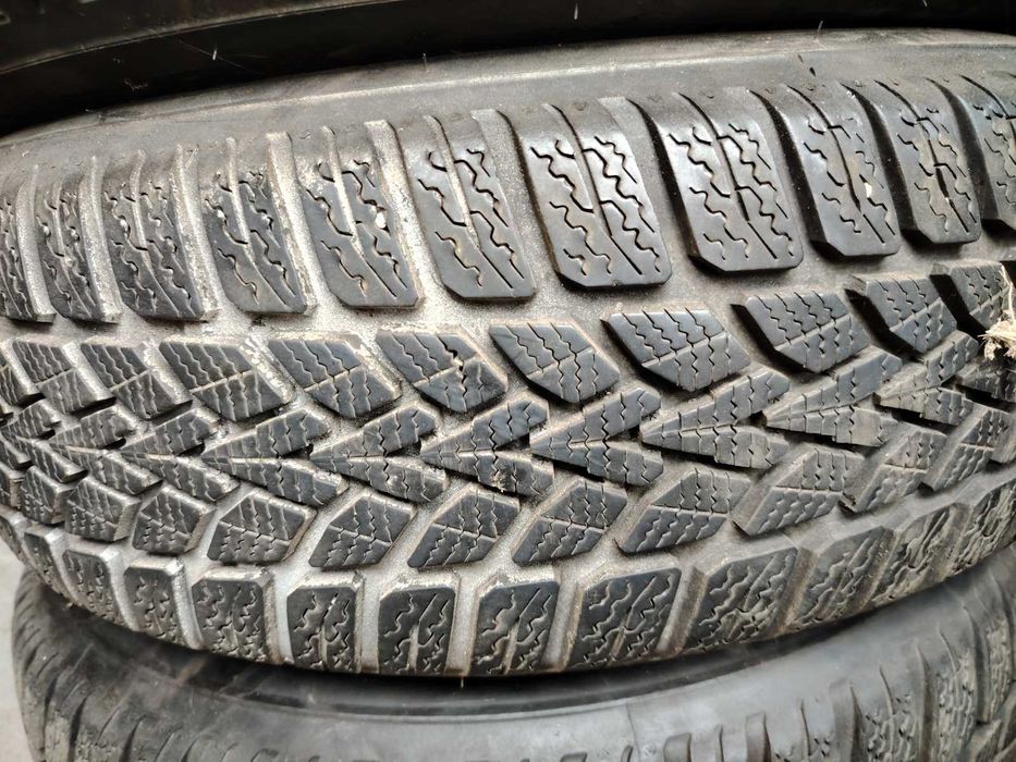 4бр.Зимни гуми 185/65/15 Dunlop Winter Response