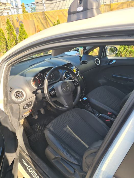 Opel CORSA 1.2 Gpl