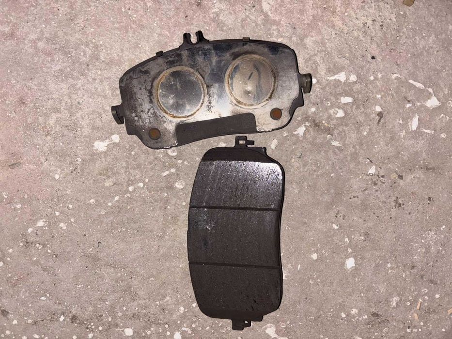 Спирачни дискове и накладки за Mercedes GLE AMG